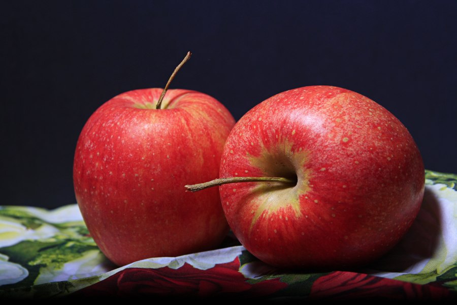Cách lựa trái cây ngon đơn giản qua cuống táo