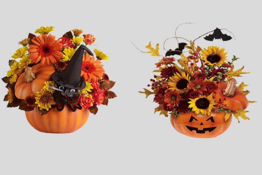 Tạo hình lọ hoa quỷ Halloween được làm từ quả bí ngô quen thuộc.