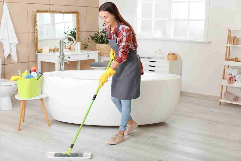 ล้างพื้นห้องน้ำยังไงให้สะอาด