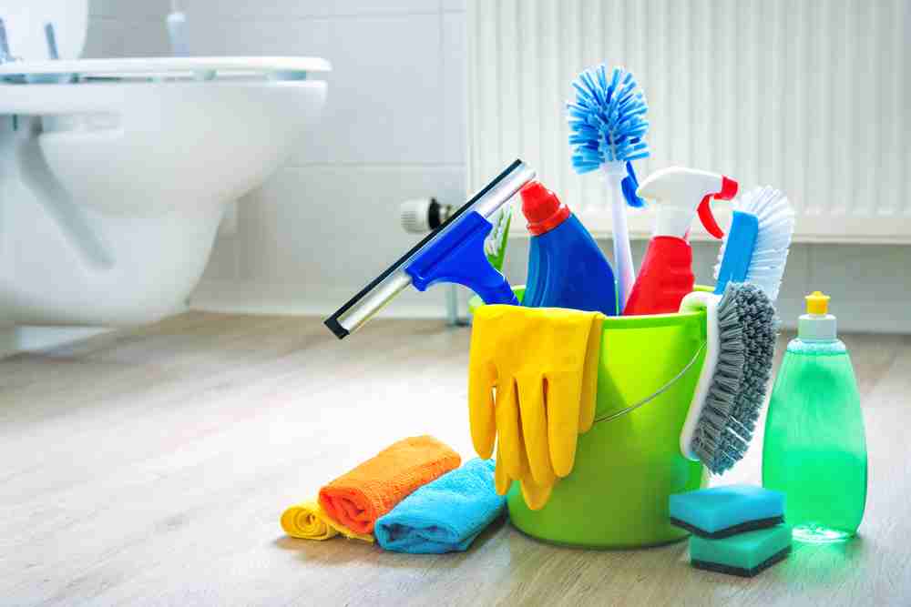 อุปกรณ์สำคัญที่ต้องมีเพื่อล้างห้องน้ำให้สะอาดเอี่ยมอ่อง