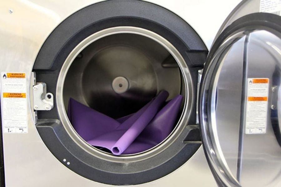 5 Cách Vệ Sinh Thảm Tập Yoga Đơn Giản Tại Nhà – bTaskee