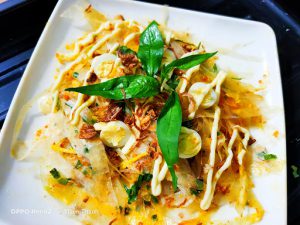 dĩa bánh tráng trộn