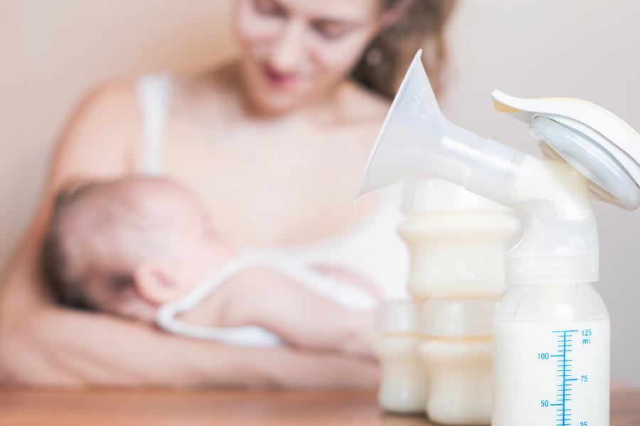 Sữa mẹ là sữa tốt nhất cho trẻ sơ sinh và trẻ nhỏ