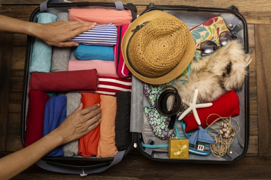 Cách gấp quần áo và xếp đồ vào vali tiết kiệm diện tích nhất có thể dành cho bạn.