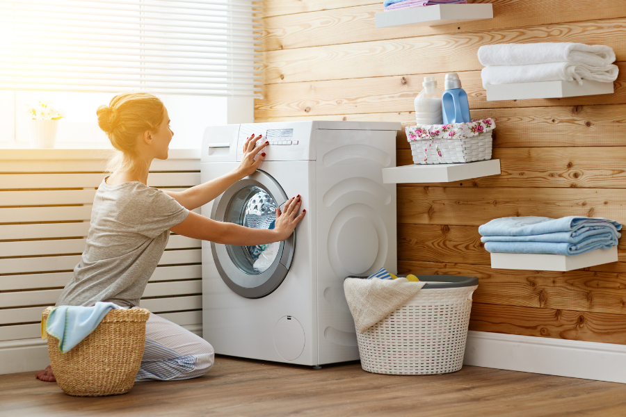 Thường xuyên vệ sinh máy giặt giúp đảm bảo vệ sinh và đảm bảo thẩm mỹ cho căn nhà