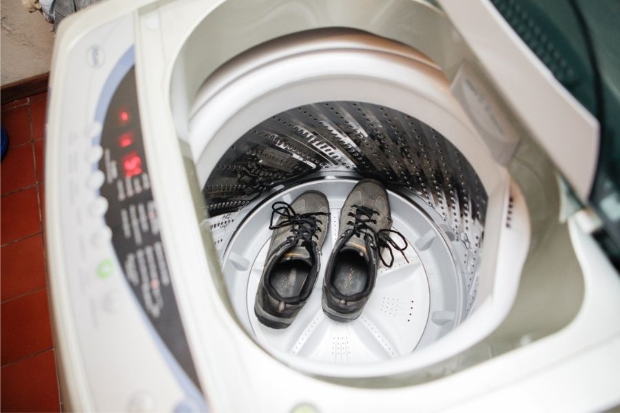 lưu ý khi giặt giày bằng máy giặt