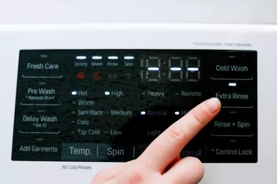 Trên máy giặt electrolux có rất nhiều chế độ tiện ích giúp bạn giặt quần áo