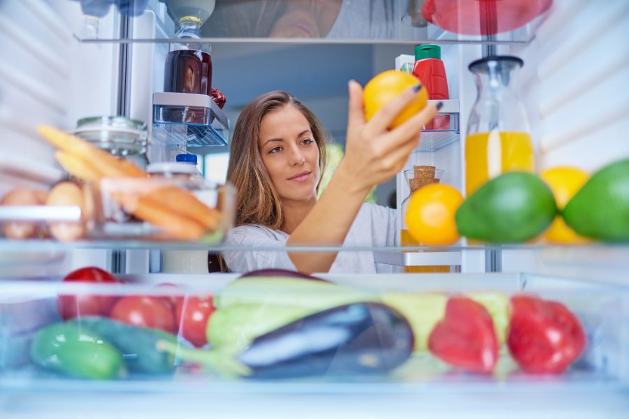 Bỏ trái cây vào tủ lạnh để bảo quản