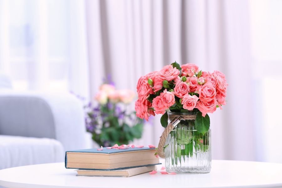 Hoa hồng - mẫu hoa để phòng khách đẹp