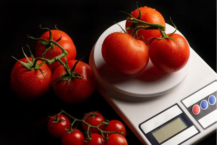 Cà chua thuộc top thực phẩm ít calo tuyệt vời cho người giảm cân