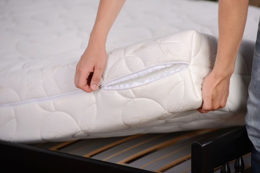 Nệm dày 20cm thường được chọn cho loại giường có chân thấp