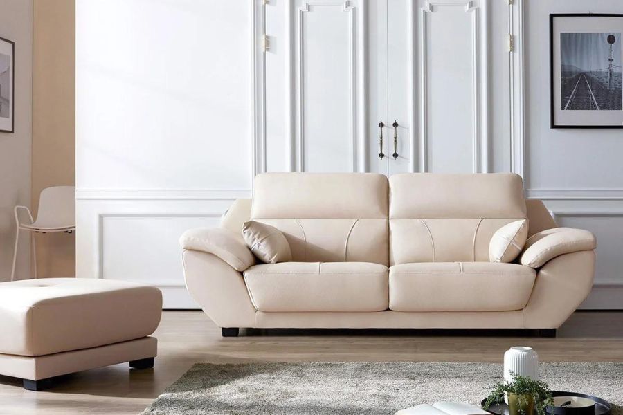 Sofa màu trắng nên được sử dụng cho phòng ngủ có cửa sổ hướng về phía Nam