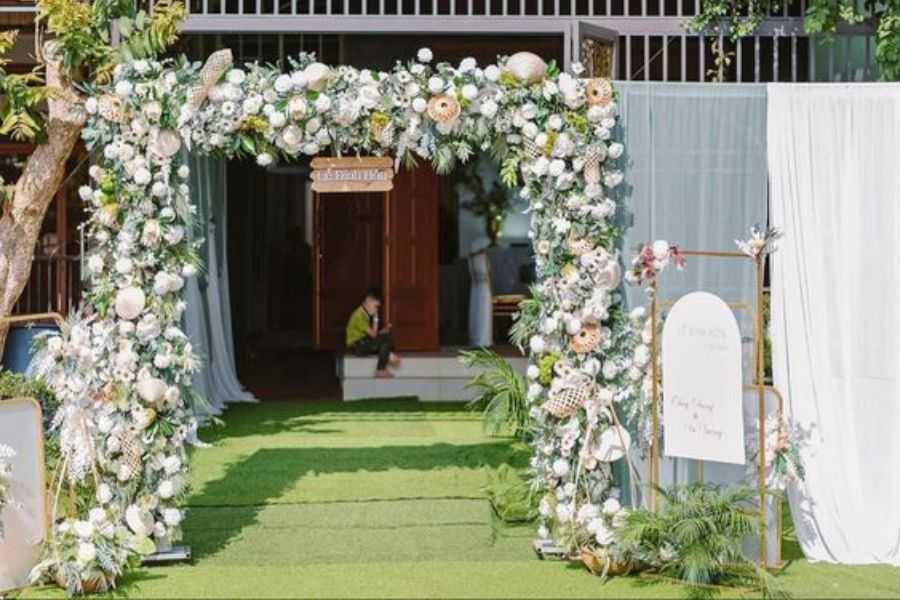 Cổng cưới là ấn tượng đầu tiên đối với khách mời dự đám cưới