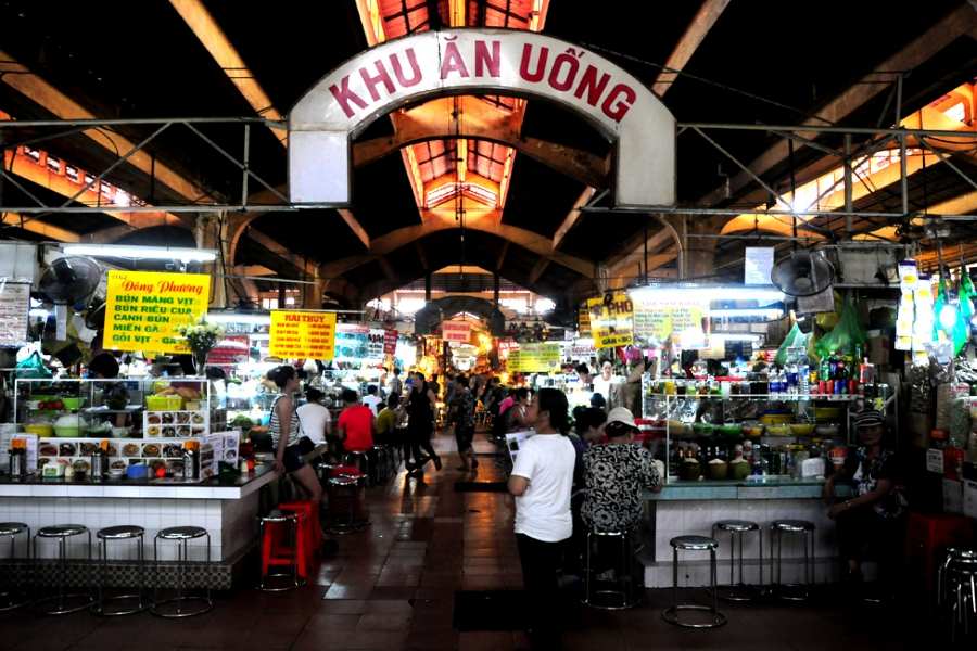 Ăn vặt Sài Gòn tại khu chợ Bến Thành nổi tiếng