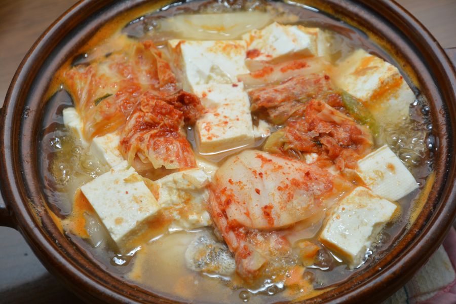 Thơm ngon với món lẩu kim chi đặc trưng của Hàn Quốc