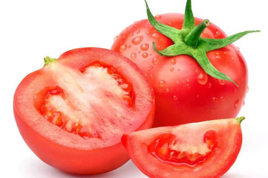 Cà chua giúp món ăn có màu sắc bắt mắt