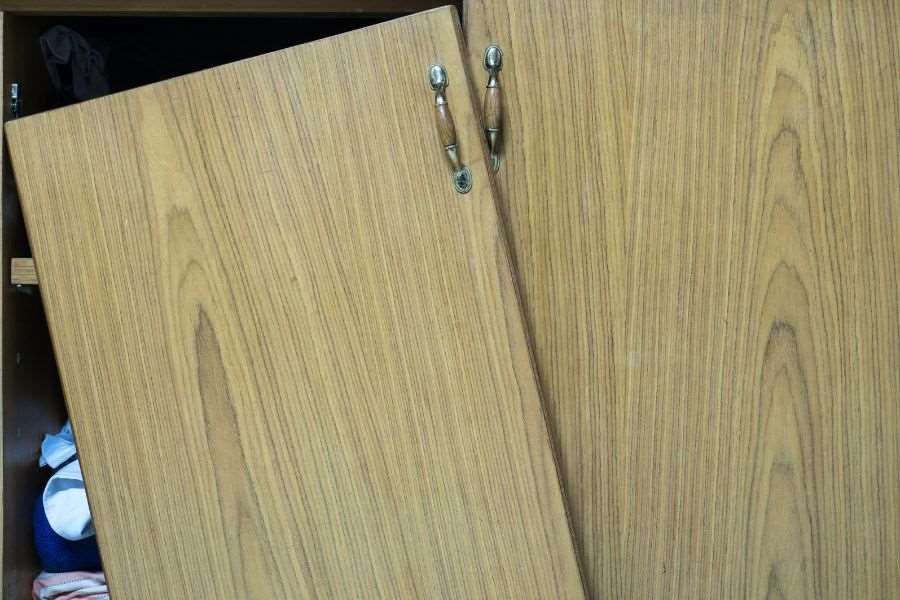 Tự mở ổ khóa hỏng tại nhà có thể gây hỏng tủ vĩnh viễn