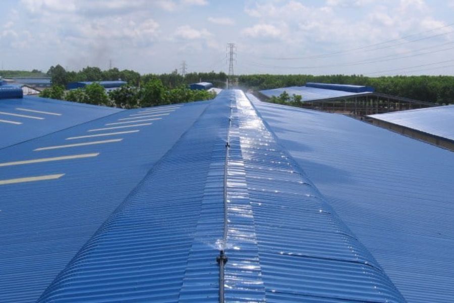 Thiết kế hệ thống phun nước trên mái tôn để giảm nhiệt