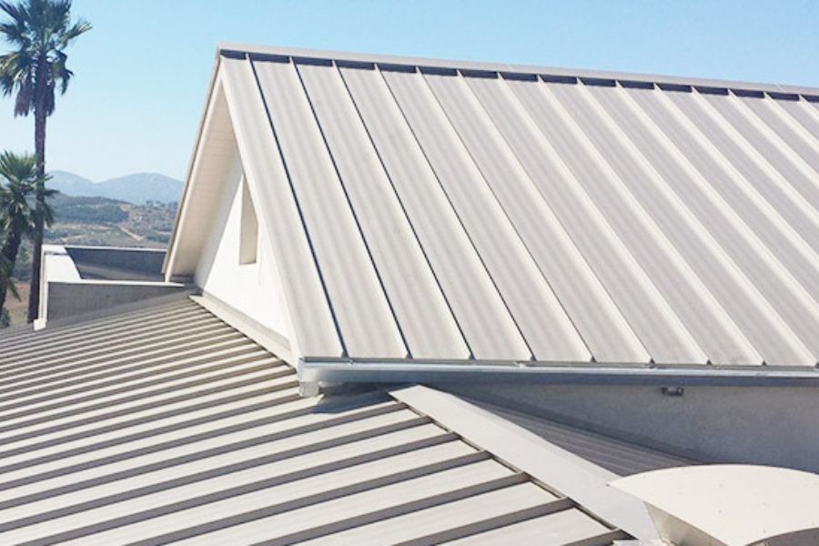 Sử dụng tấm lợp cách nhiệt cho nhà mái tôn