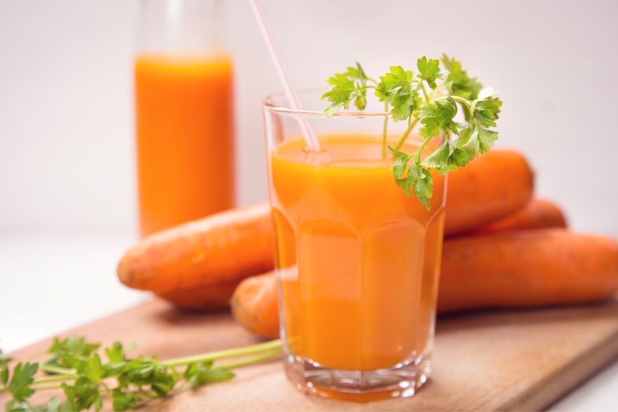 Nước ép chế biến từ củ cà rốt có chứa nhiều chất dinh dưỡng, tốt cho sức khỏe