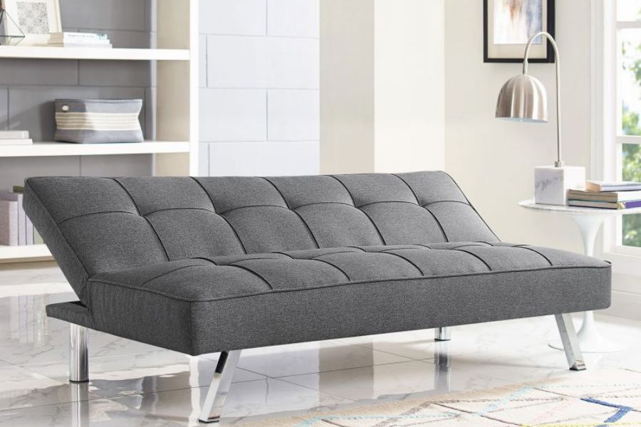 Một chiếc ghế sofa giường nhỏ gọn phù hợp với ngôi nhà có diện tích hạn chế