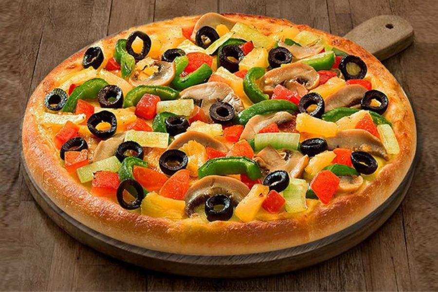Món pizza rau củ thơm ngon và hấp dẫn