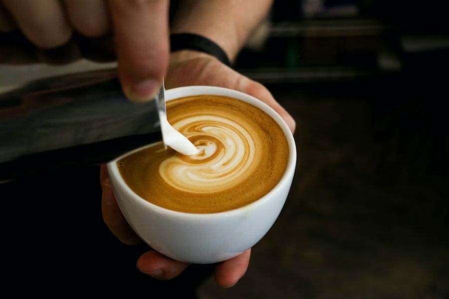 Cafe sữa có chứa 1 số chất dinh dưỡng có lợi cho sức khỏe.