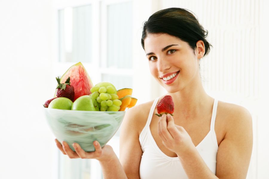 Nên ăn trái cây vào bữa sáng và bữa phụ chiều