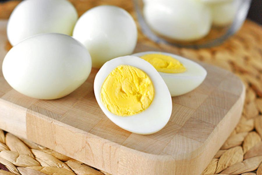 Mỗi ngày bạn chỉ nên ăn từ 1 - 2 quả trứng vịt