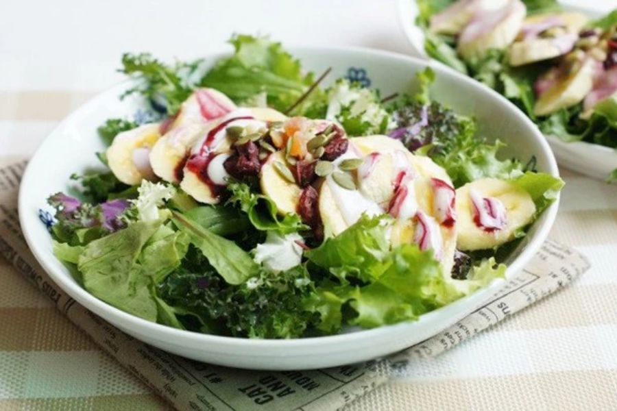 Món salad thanh mát mà chứa nhiều chất xơ tốt cho quá trình giảm cân.