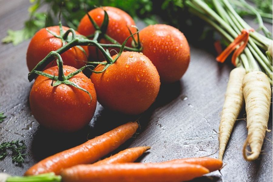 Cà chua có giúp giảm cân khi kết hợp với chế độ ăn uống khoa học.