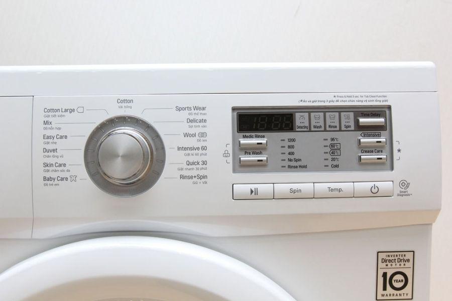 Máy giặt LG cửa trước không có biểu tượng Child lock thì tổ hợp phím "Wash + Rinse".