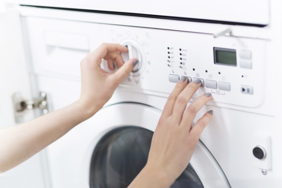 Sử dụng chế độ giặt theo nhu cầu giúp tiết kiệm thời gian và điện năng.
