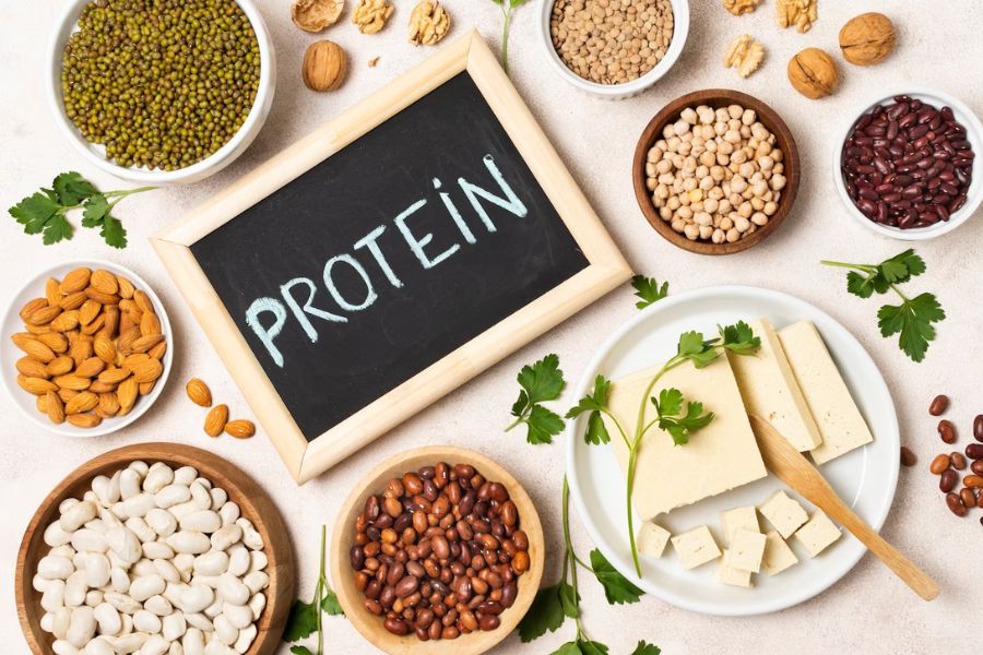 Kết hợp lạc cùng các thực phẩm giàu protein để cung cấp năng lượng cho cơ thể.
