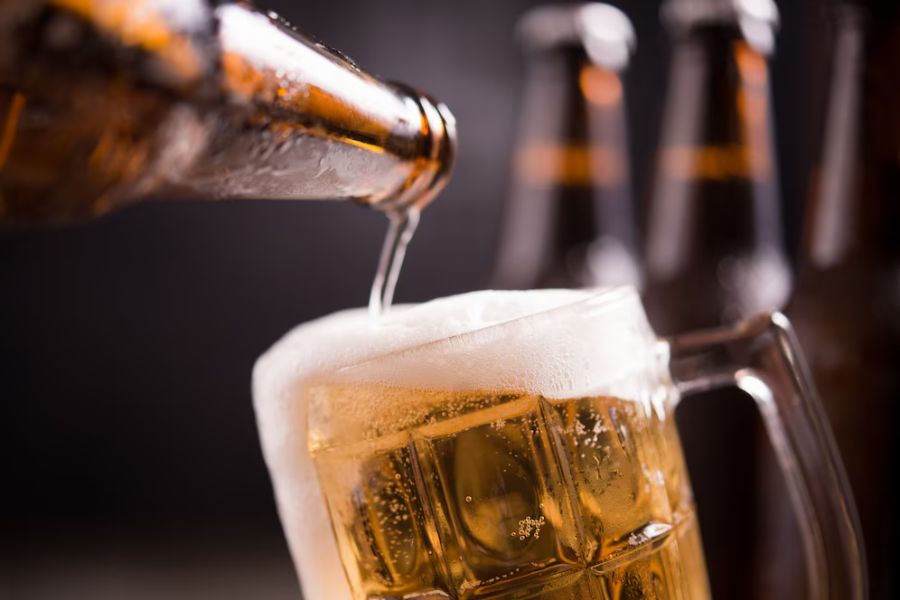 Người uống rượu có khả năng bị Cluster Headache cao hơn người bình thường.