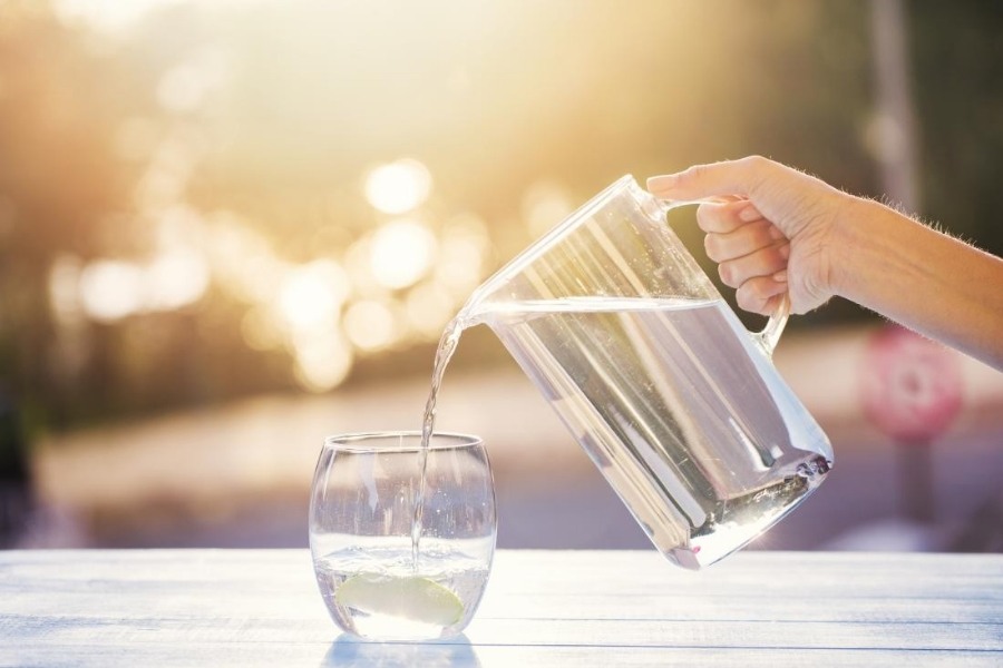 Uống đủ nước trong quá trình giảm cân