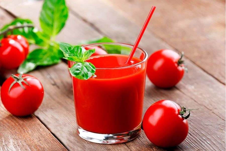 Sinh tố, nước ép cà chua giúp giảm cân hiệu quả.