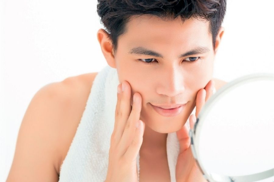 Chăm sóc da mặt là một việc rất quan trọng không chỉ riêng nữ mà nam cũng cần.