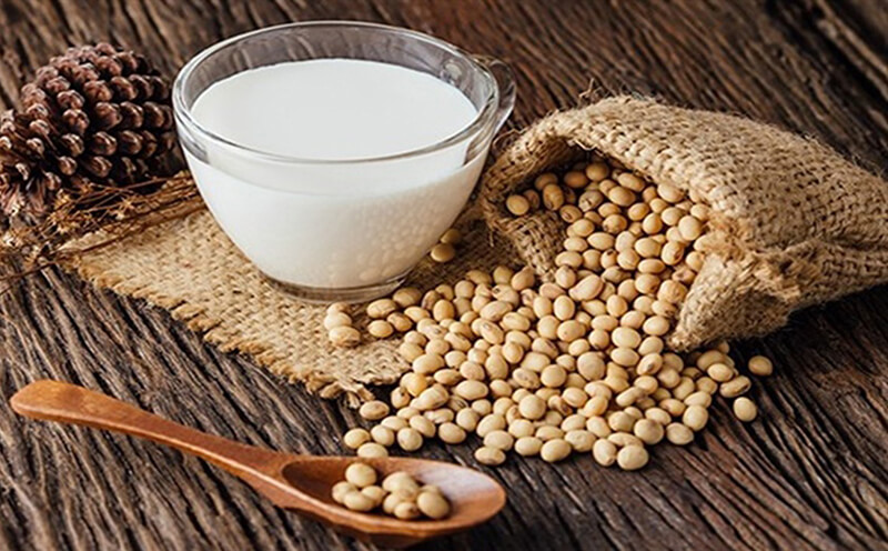 Sữa đậu nành bổ sung nhiều khoáng chất thiết yếu.