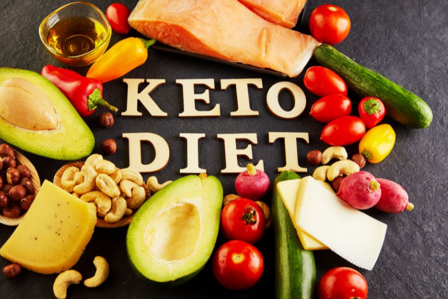 Ăn theo thực đơn Keto làm giảm thiểu lượng carbohydrate và tinh bột trong thực đơn hỗ trợ giảm cân cực hiệu quả.