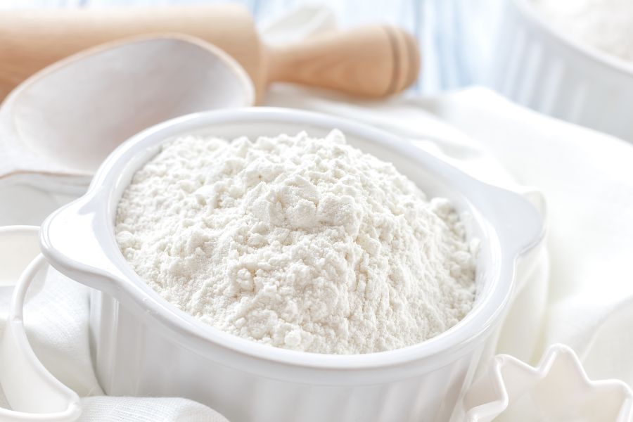Trong 100g bột mì trắng thông thường có chứa đến gần 364 calo.