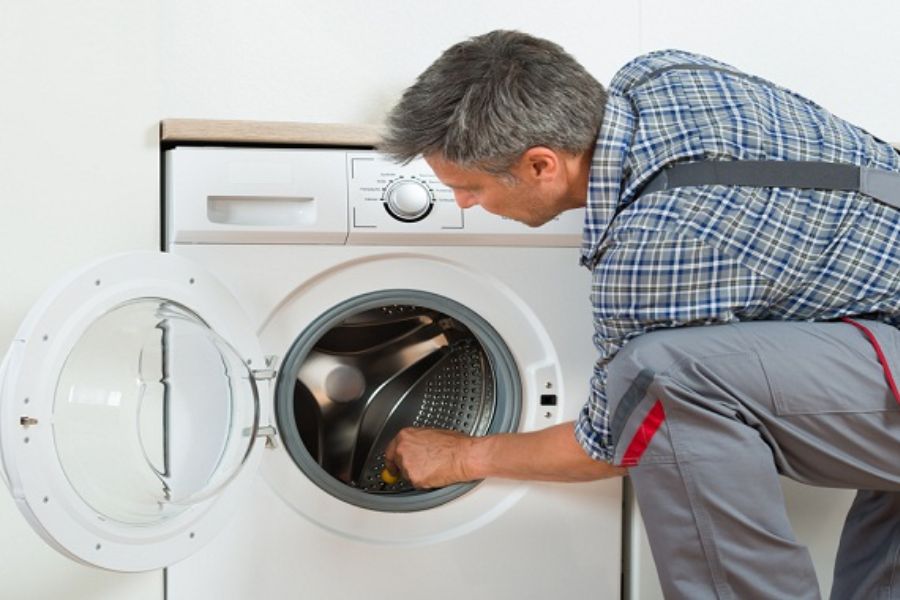 Khi công tắc cửa máy giặt bị hỏng hoặc trục trặc do kỹ thuật thì máy sẽ báo lỗi U4.