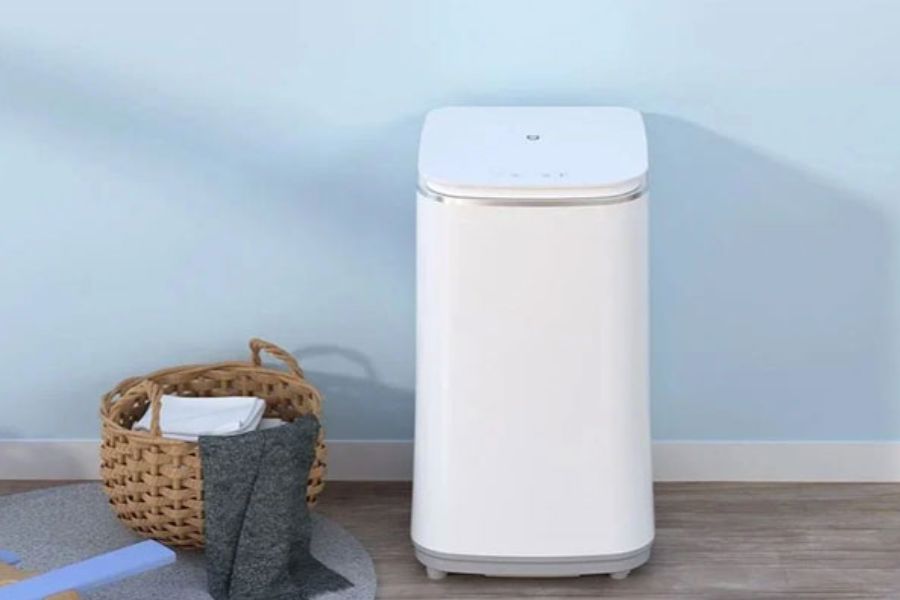 Máy giặt mini cao cấp được trang bị khả năng kết nối trực tiếp với smartphone vô cùng tiện lợi.