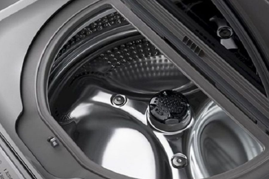 Chế độ Tự vệ sinh lồng giặt xuất hiện trên máy giặt mini giúp bạn tiết kiệm được nhiều thời gian và chi phí.