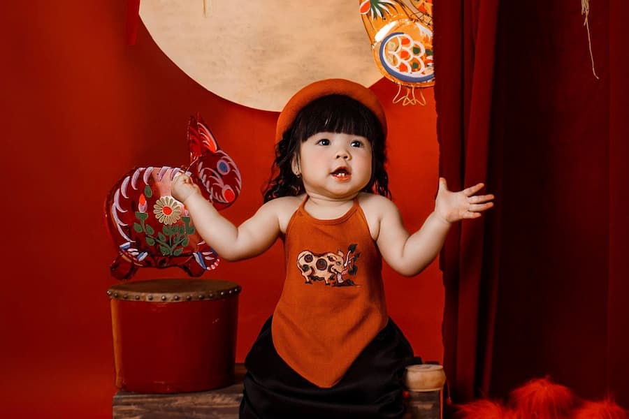 Lưu giữ kỷ niệm cho bé bằng bộ ảnh với concept Vui Trung Thu.