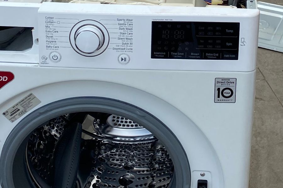 Lỗi U11 xuất hiện có thể do tình trạng cửa máy giặt chưa đóng chặt hoặc bị kẹt.