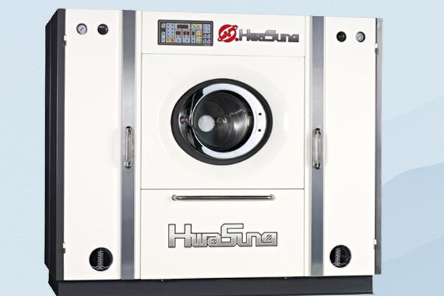 Máy giặt công nghiệp thương hiệu Hwasung đến từ Hàn Quốc được đánh giá cao bởi khả năng làm sạch vượt trội.