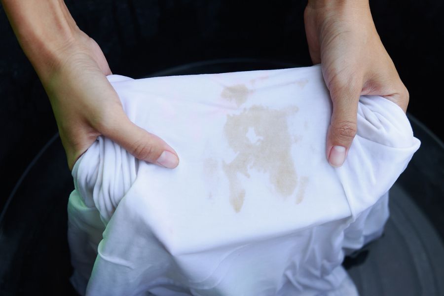 Mọi vết bẩn trên quần áo sẽ được loại bỏ khi sử dụng chế độ giặt ngâm.
