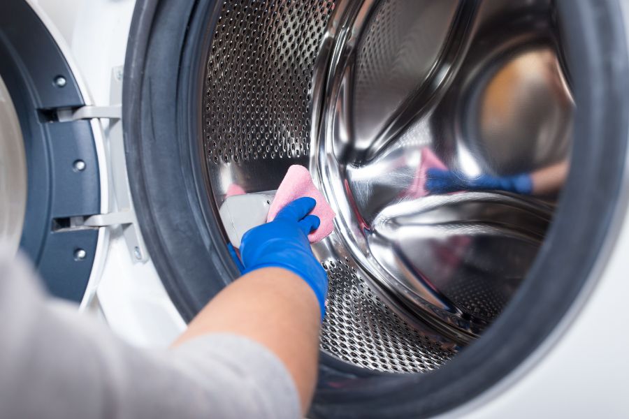 Vệ sinh máy giặt định kỳ hạn chế các lỗi hỏng xảy ra.