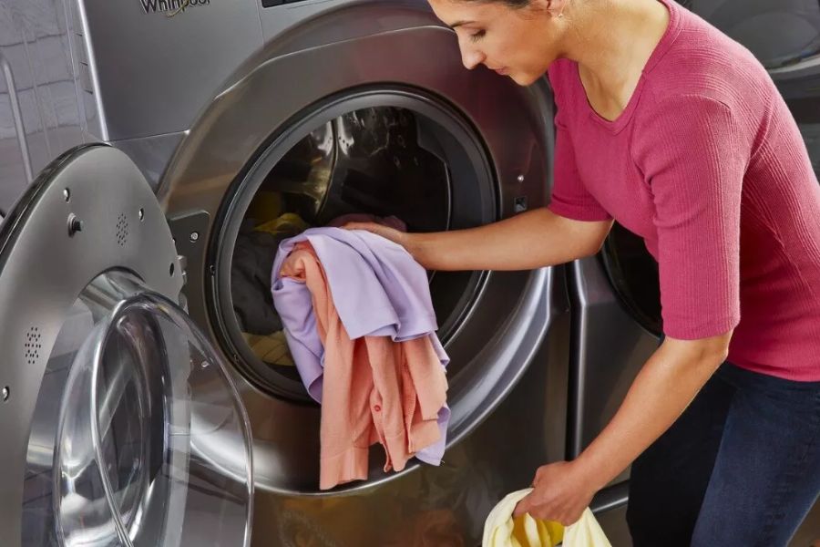 Một số lưu ý ai cũng nên biết khi sử dụng máy giặt có chức năng sấy khô.